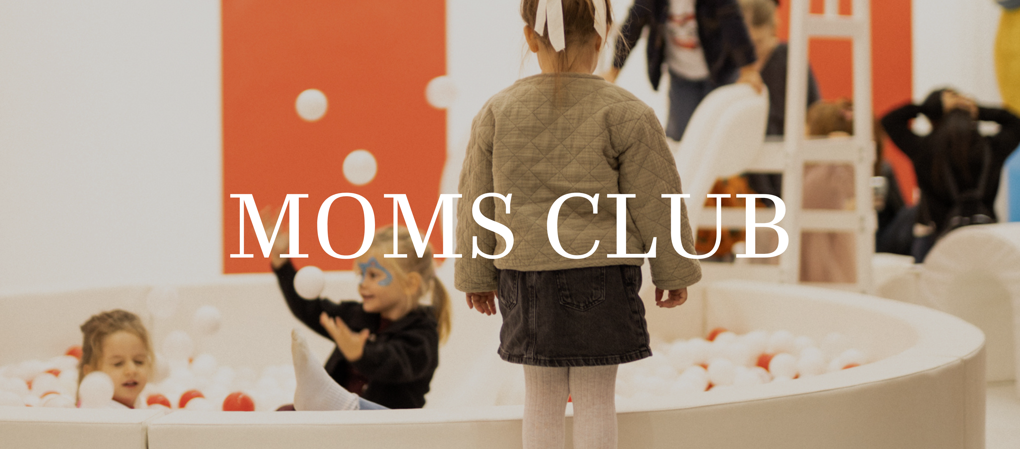 Moms-clublogo