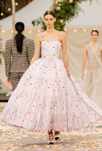 25_SPRING_SUMMER_2021_HAUTE_COUTURE_025