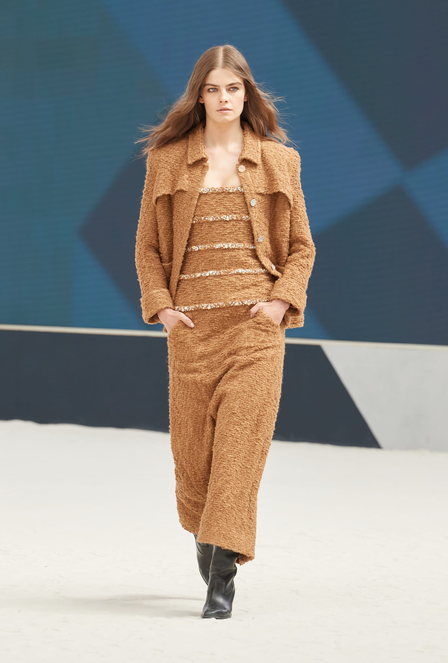 chanel_002_fw_2022_23_hc_collection-LD