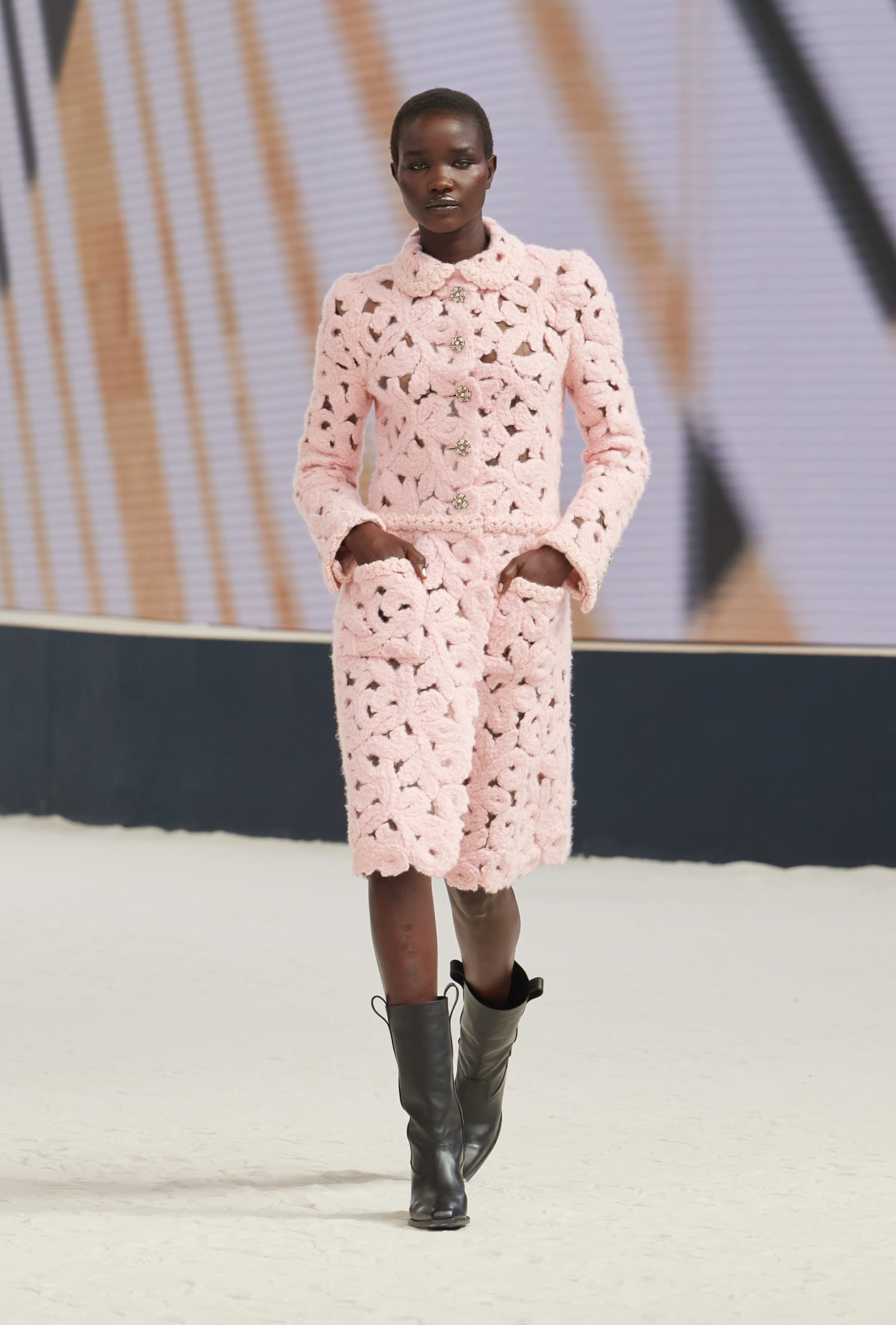 chanel_010_fw_2022_23_hc_collection-LD
