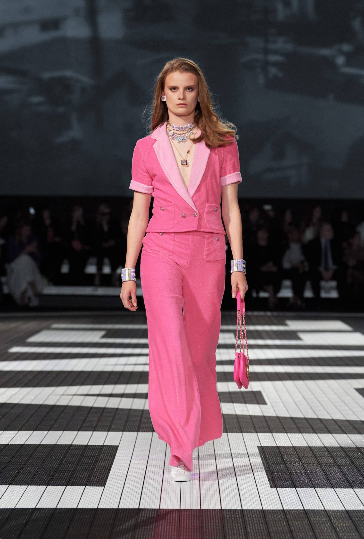 chanel_look_19_cruise-2023-24-show-LD