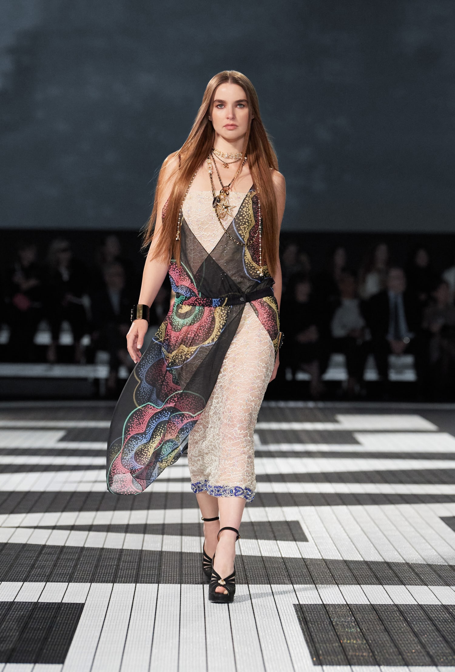 chanel_look_37_cruise-2023-24-show-LD