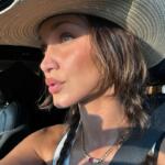 Svi pričaju o kremi koju obožavaju Hailey Bieber, Victoria Beckham i Bella Hadid, a evo i zašto!