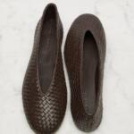 Bottega Veneta predstavila balerinke koje su san svake minimalistice