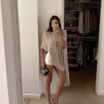 It komad sezone – influencerice obožavaju ovaj asimetričan top!