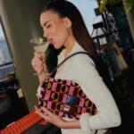 Povodom nove sezone serije “Emily in Paris” predstavljene su nove Fendi torbice koje izgledaju neodoljivo!