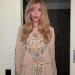 High street haljina koja unosi dozu boho chic stila u svečane kombinacije