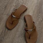 Već znamo koje će sandale biti hit ovog ljeta – i nose Hermès potpis!