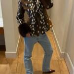 Zaljubili smo se u chic jaknu od umjetnog krzna koju nosi i Dua Lipa!