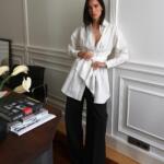 Pronašli smo bijelu košulju koju možete nositi i na posao i u večernji izlazak