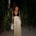 Želimo ovu maksi haljinu koja odiše jednostavnošću i elegancijom