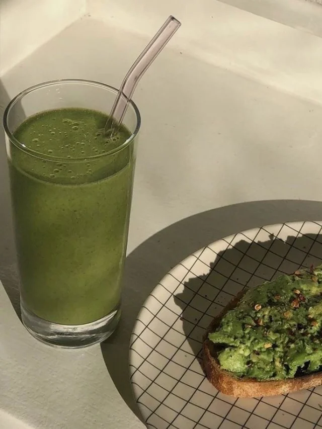 GREEN JUICE GIRL AESTHETIC