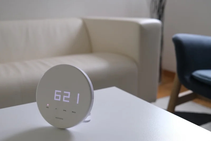MySensees – Indoor Air Quality sensor unit lifestyle
