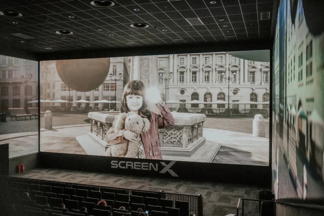 SCREEN X CINESTAR IMAGE 3