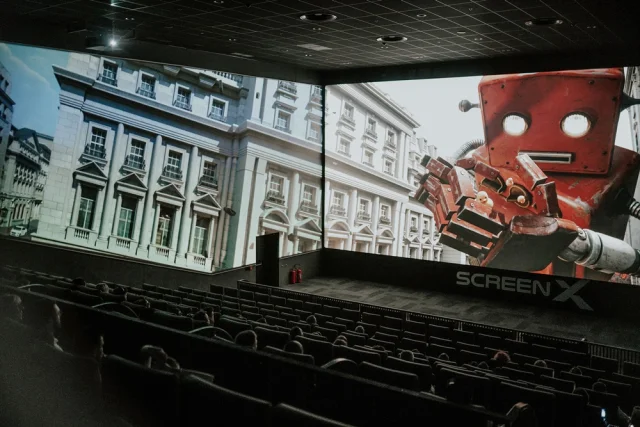 SCREENX CINESTAR IMAGE 2