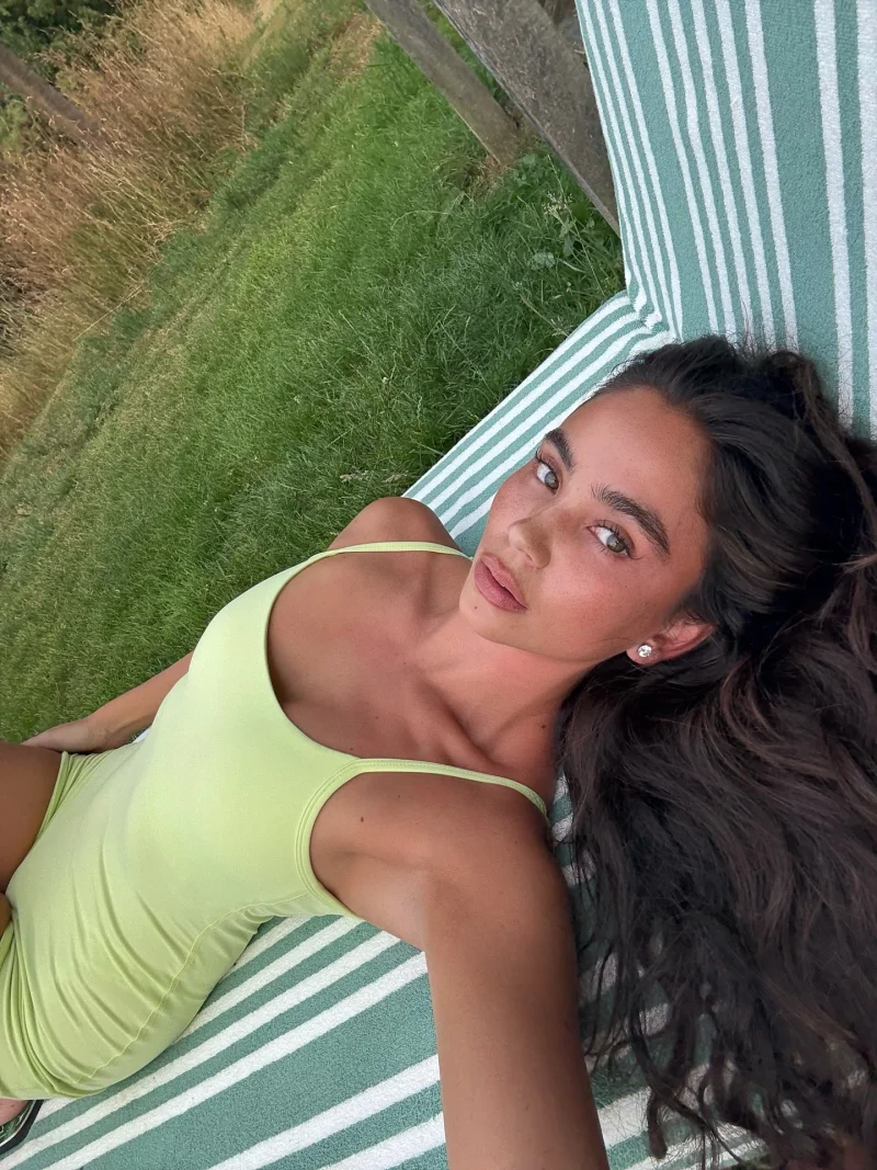@christinanadin