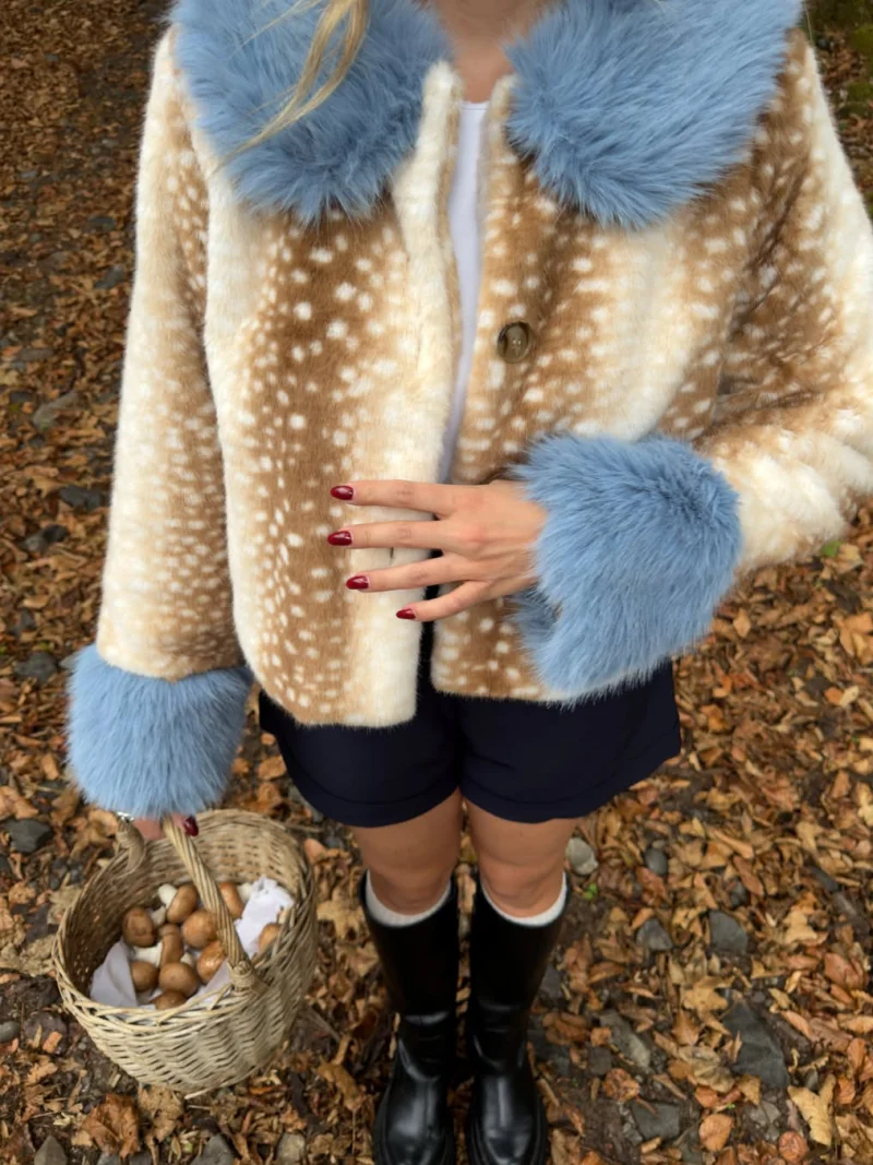 jakna s bambi printom