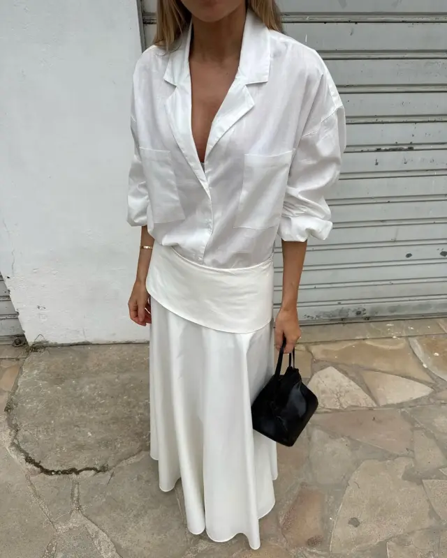 You can never go wrong with an all white look. 🤍

#MagMe @clairerose
