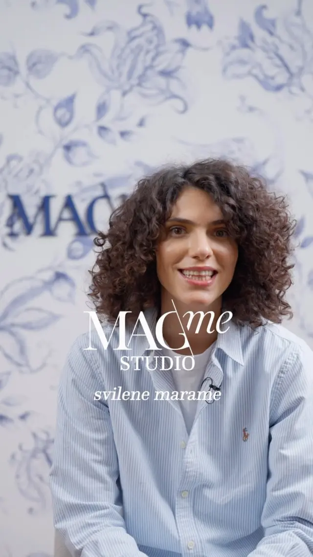 MagMe STUDIO - Svilene marame

U novom MagMe STUDIO videu razgovaramo o svilenim maramama, dodatku koji ovog proljeća dominira modnom scenom! 

Otkrivamo kako ih stilizirati, zašto su ponovno u fokusu trendseterica i koji su high street i dizajnerski modeli apsolutni must-have.

Posebno nas je oduševio Le Scarf sa svojim skandinavskim minimalizmom i francuskim chic štihom, ali i klasici koje nude kuće poput Guccija, Hermèsa i Chanela. Više otkrivamo na linku u opisu profila!

#MagMe #MagMeSTUDIO
