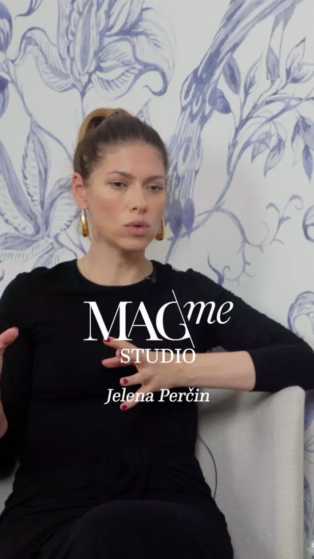 MagMe STUDIO - Jelena Perčin

Glumica Jelena Perčin podijelila je s nama kako uspijeva balansirati između televizije, kazališta i filma i pritom ne zaboraviti na sebe.

U novoj epizodi MagMe Studija otkrila nam je koliko joj znači holistički pristup zdravlju koji je pronašla u @poliklinikamedoria, te zašto je upravo briga o mentalnom i fizičkom zdravlju ključna za njezin tempo života.

Cijeli intervju pročitajte na linku u opisu profila, a cijela epizoda je na našem YouTube kanalu! 

#MagMe #MagMeSTUDIO
