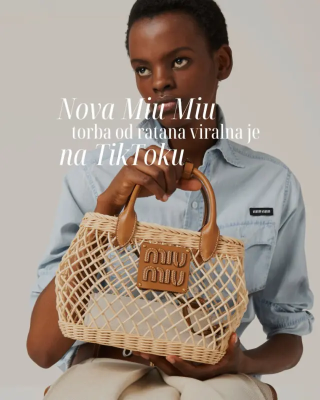 TikTok ne prestaje brujati o Miu Miu torbi od ratana koja spaja retro šarm i suvremeni luksuz. 👜

S profinjenim kožnim detaljima, zlatnim akcentima i oblikom koji savršeno odgovara svakoj ljetnoj kombinaciji, jasno nam je zašto je it girl torba sezone. Sve detalje donosimo na linku u opisu profila!

#MagMe @miumiu