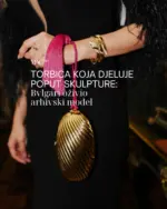 Bvlgari je iz svoje arhive vratio Melone, malu zlatnu skulpturu u formi clutch torbice koja je puno više od modnog dodatka.

Inspirirana dinjom, zaobljena silueta i reljefna površina daju joj prepoznatljiv izgled, dok zlatna završna obrada, sedefni detalji i svilene rese stvaraju dojam pravog draguljarskog komada.

Originalni model nastao je još sedamdesetih, a nova interpretacija pokazuje koliko arhivski dizajn može izgledati suvremeno i danas. Sve detalje donosimo na linku u opisu profila.

#MagMe 
@piajauncey
@francois_vendome